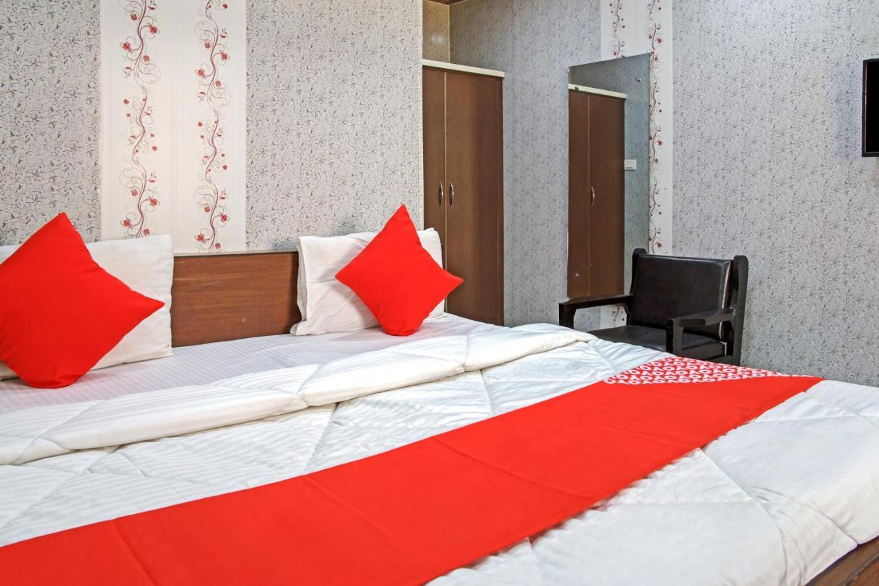 โอโย 62241 สวัสติก การ์เดน Hotel Dhampur ภายนอก รูปภาพ
