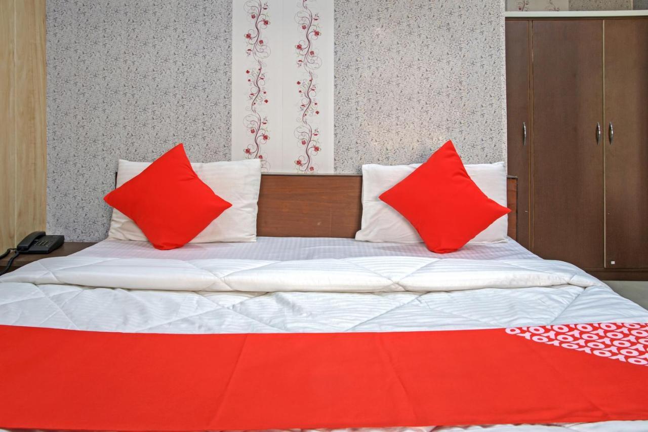 โอโย 62241 สวัสติก การ์เดน Hotel Dhampur ภายนอก รูปภาพ